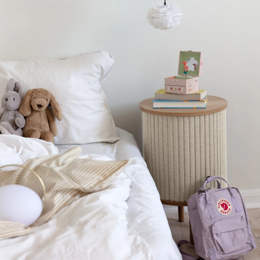 Audacious fa éjjeliszekrény natúr kerettel