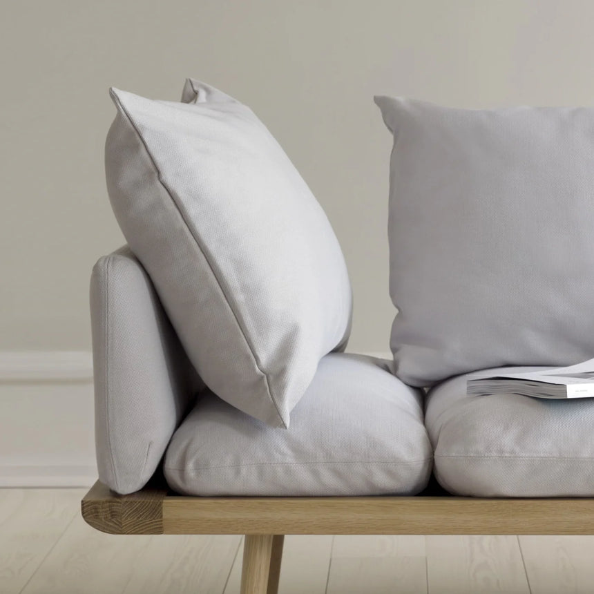 Lounge Around 3 személyes szövet kanapé natúr kerettel