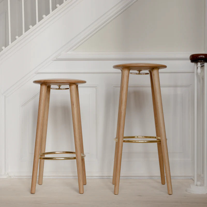 The Socialite alacsony fa bárszék