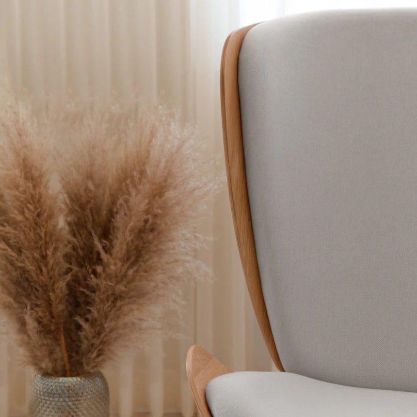 The Reader szövet fotel natúr kerettel