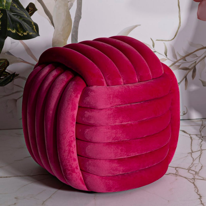Softy velvet pouf