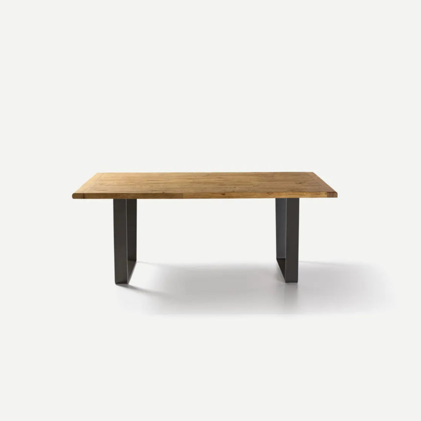 Cocoon table