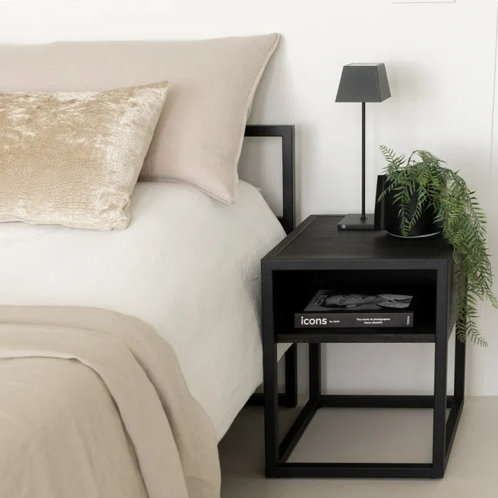 Diva fa éjjeliszekrény