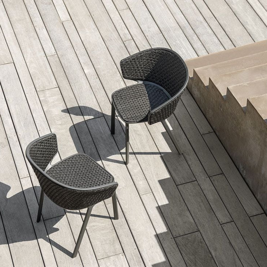 Kilt garden coffee table