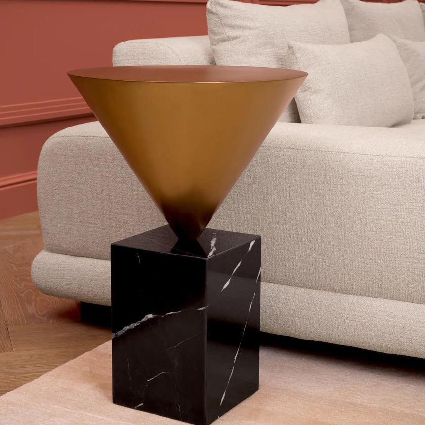 Nota metal storage table