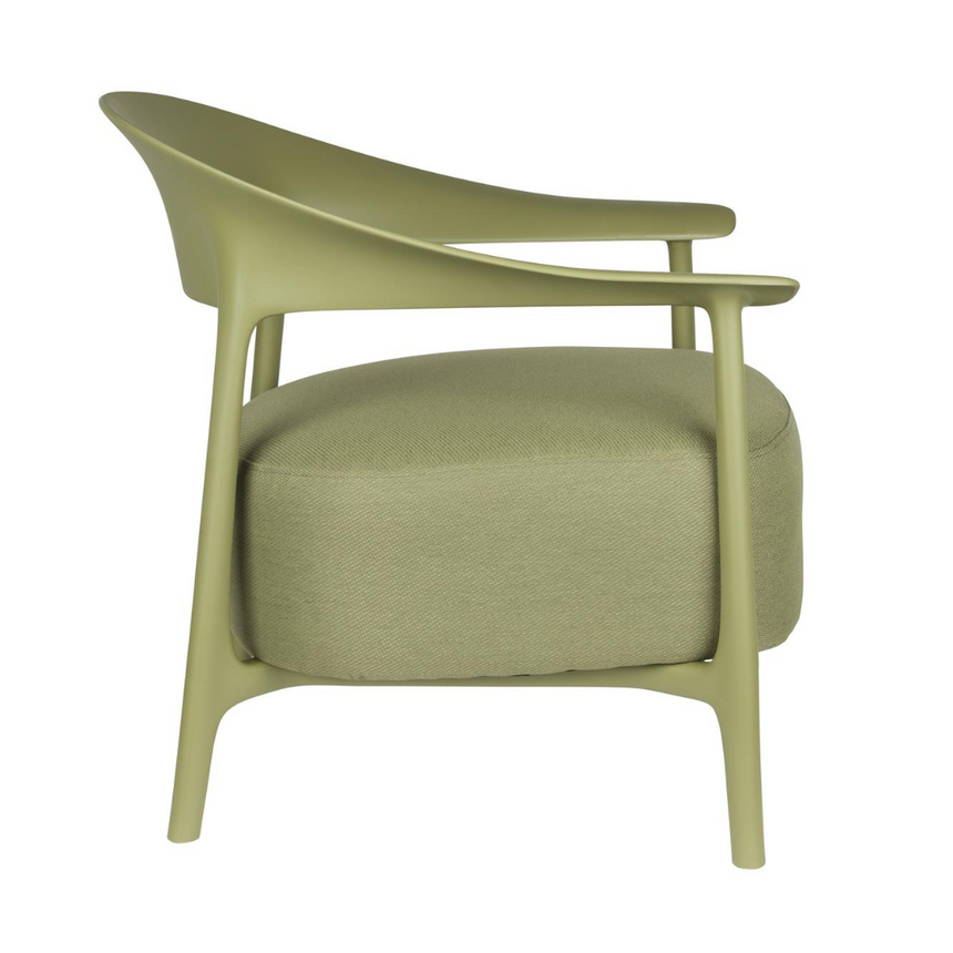 Spike rattan armchair