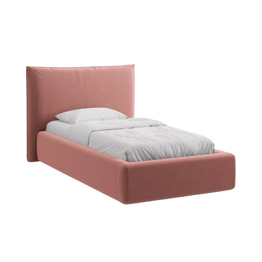 Kaelle bársony ágy