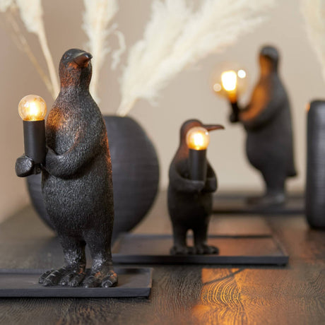 Penguin műgyanta asztali lámpa