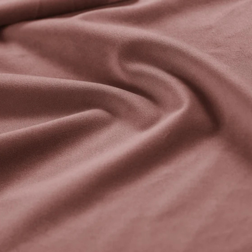 Kaelle bársony ágy