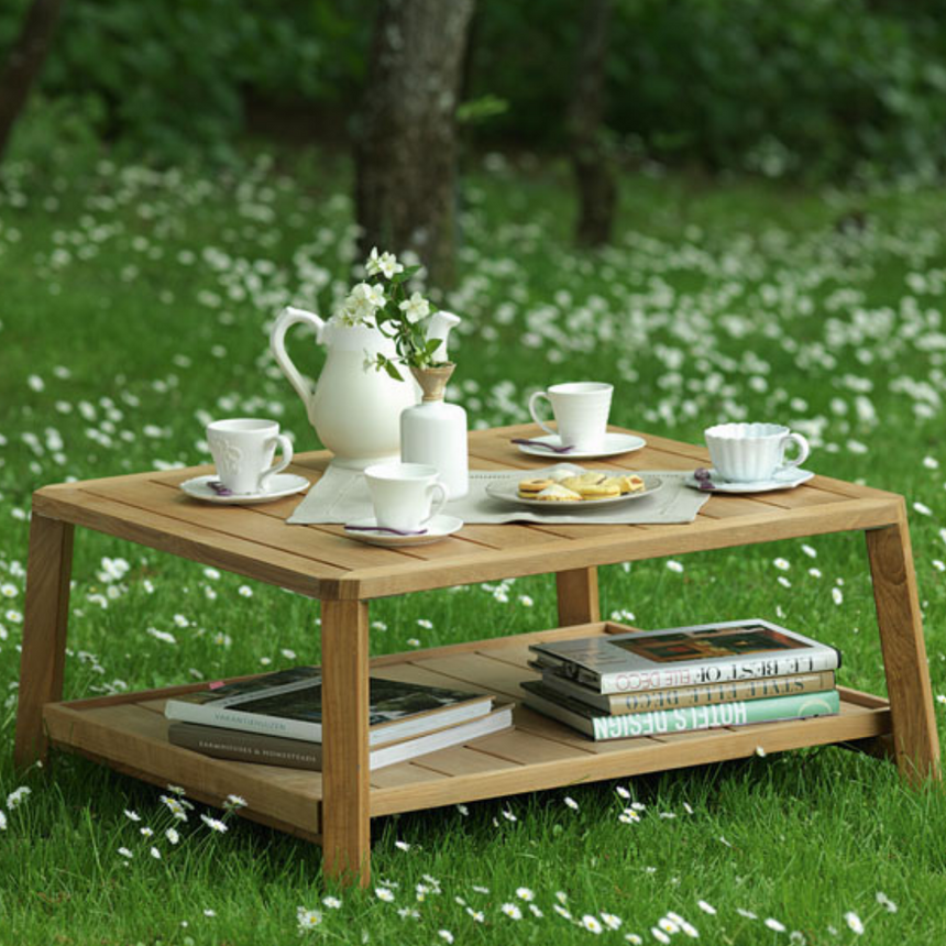 Kilt garden coffee table