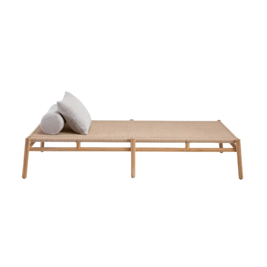 Kilt garden coffee table