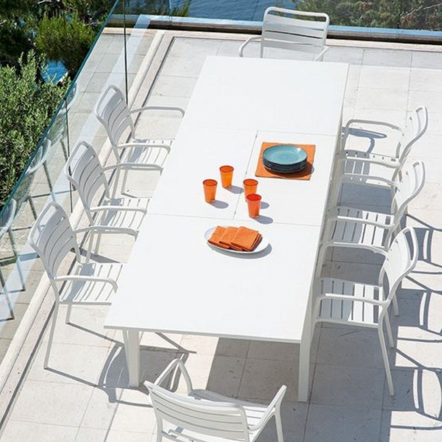 Flat bővíthető kerti étkezőasztal