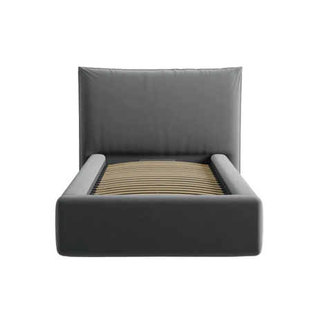 Kaelle bársony ágy