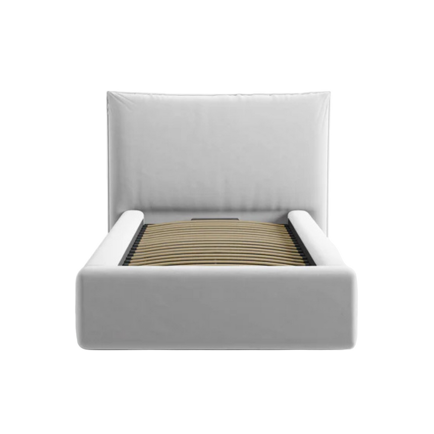 Kaelle bársony ágy