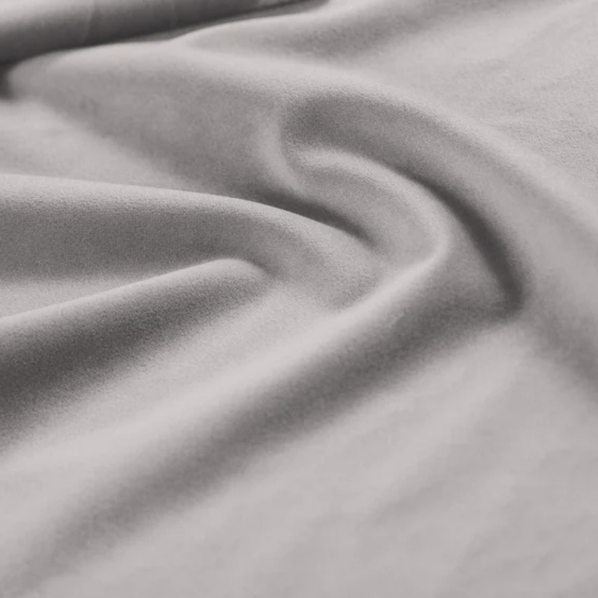 Kaelle bársony ágy