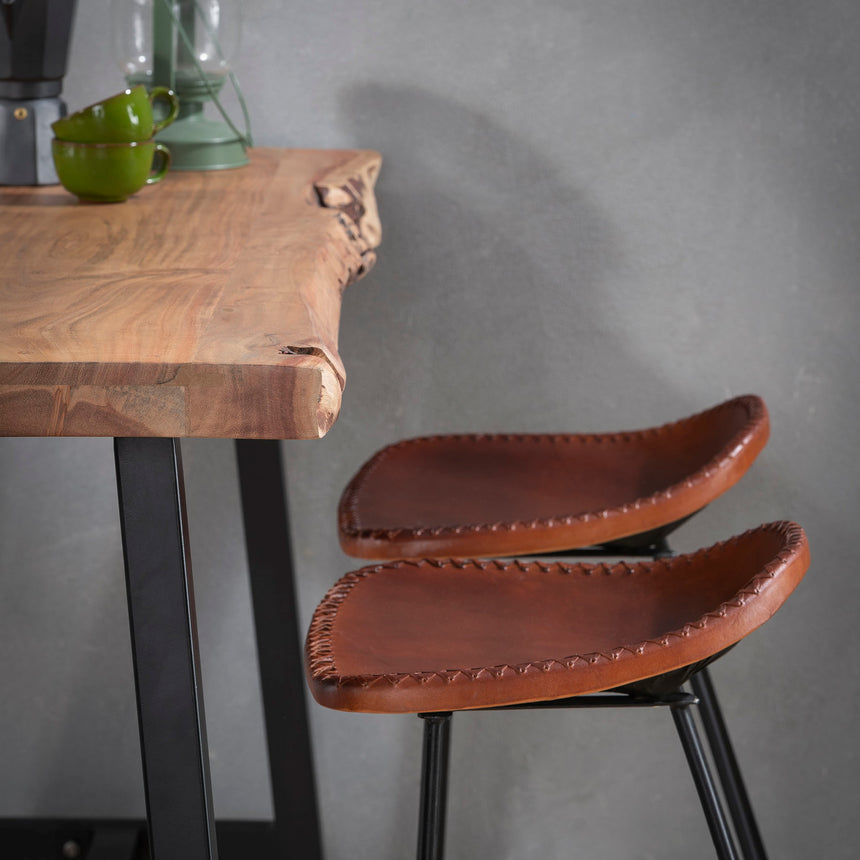 Admit velvet chair