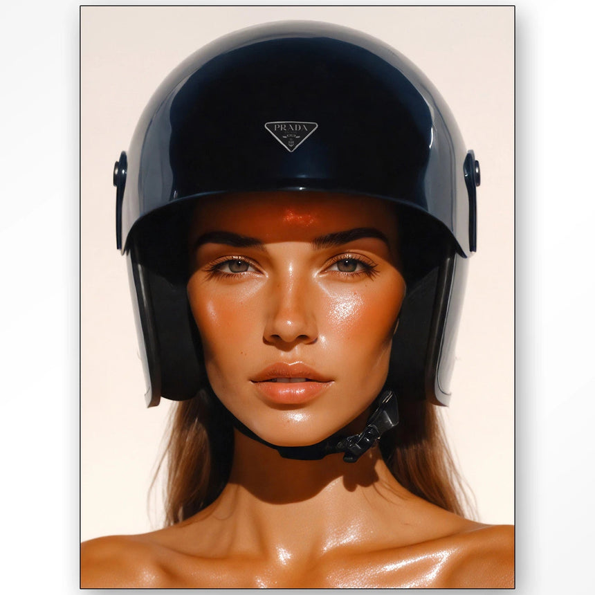 Prada Helmet dizájn vászonkép