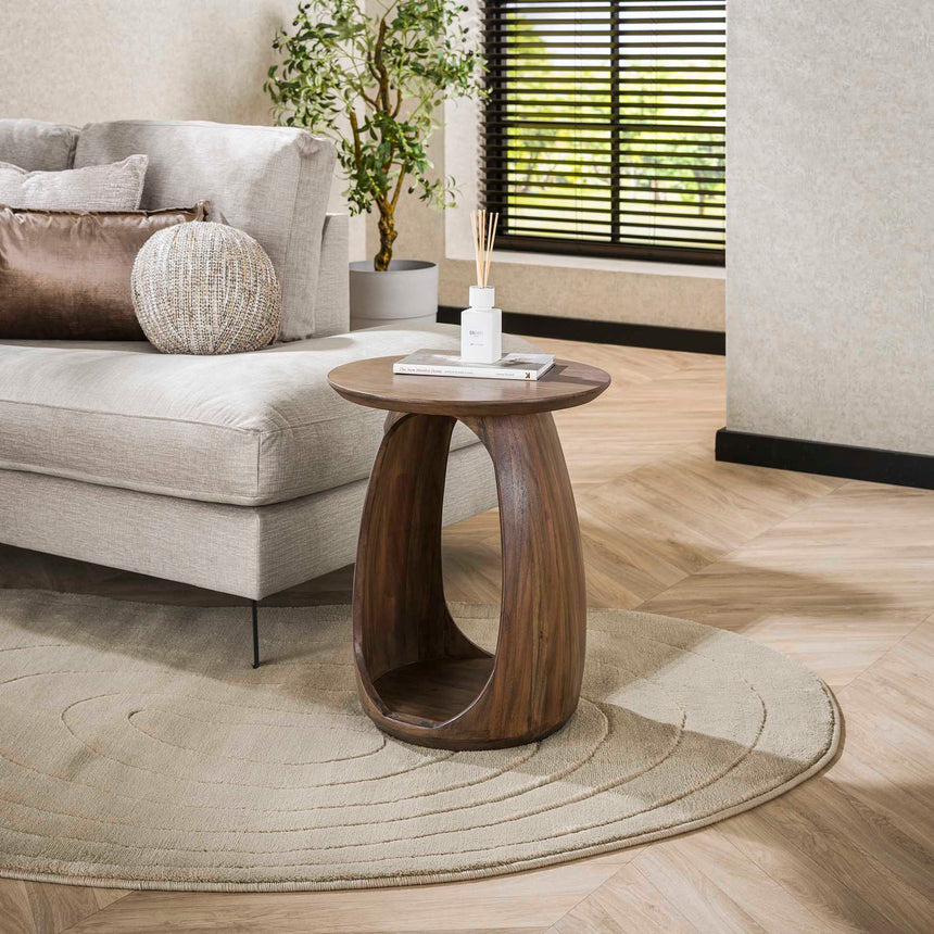 Admit velvet chair