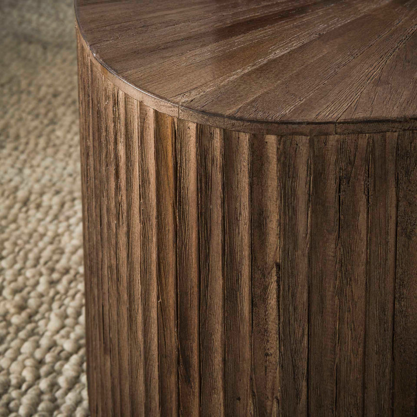 Admit velvet chair