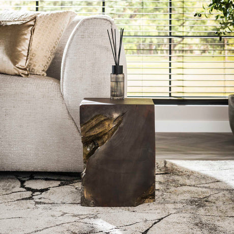 Admit velvet chair