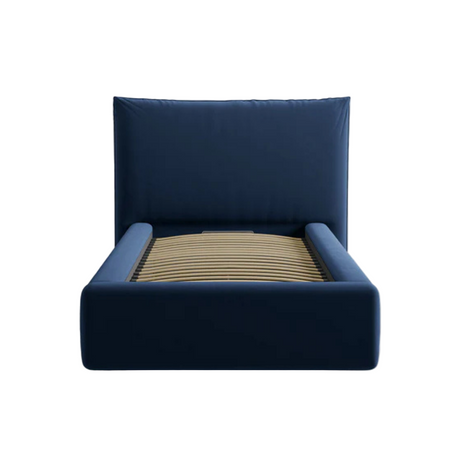 Kaelle bársony ágy