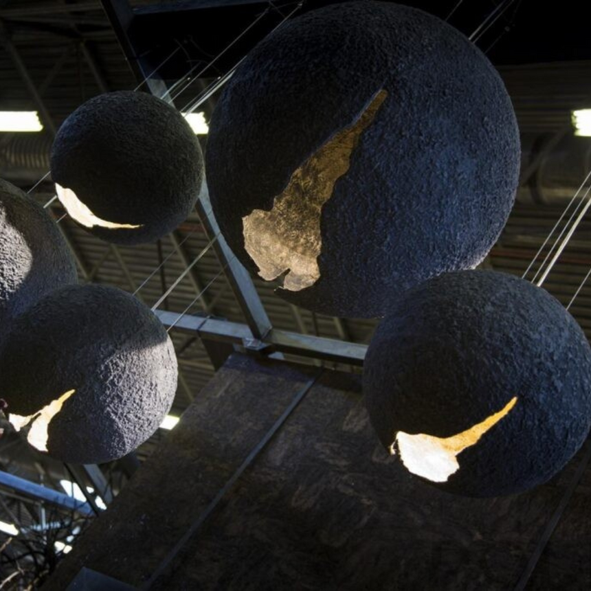 Vector clay wall lamp