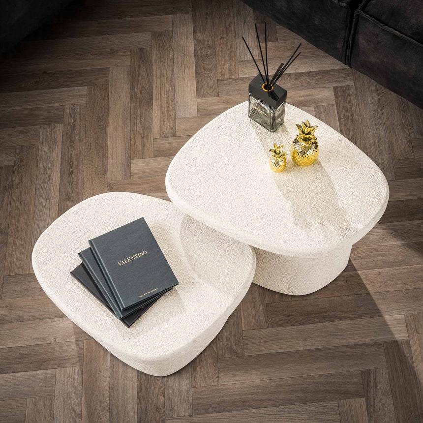 Admit velvet chair