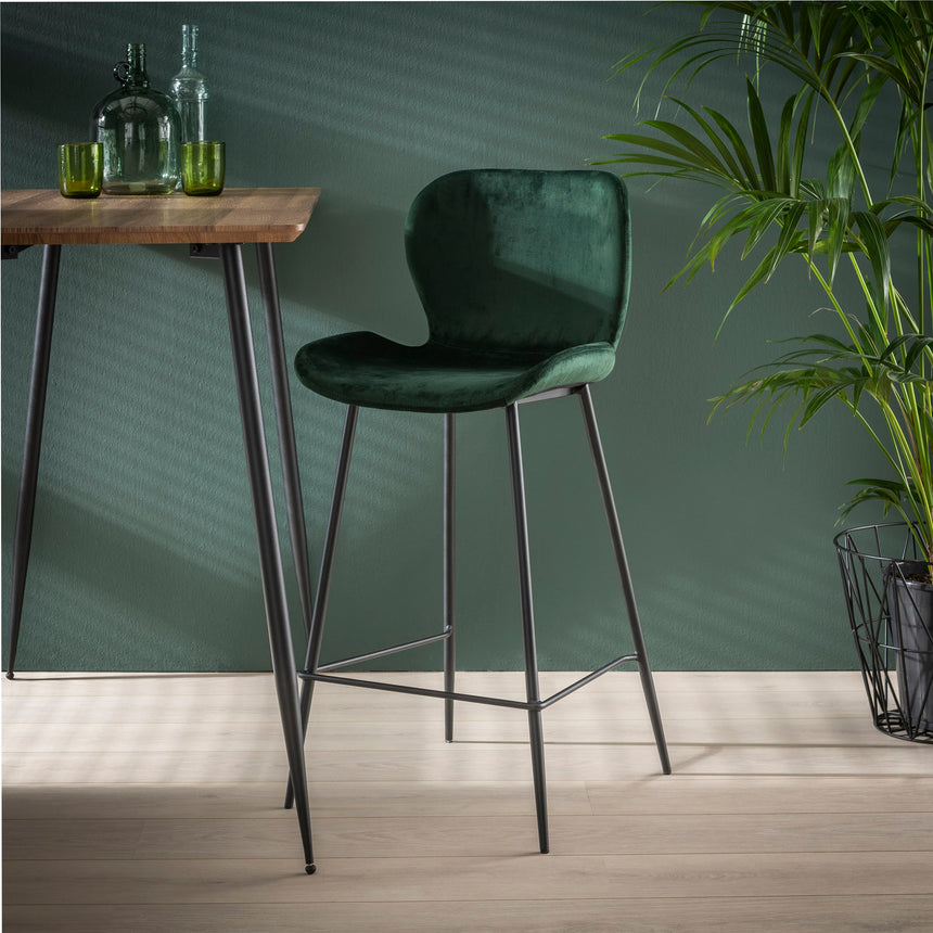 Admit velvet chair