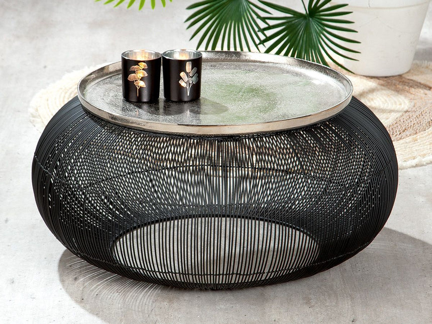 Puntual metal coffee table