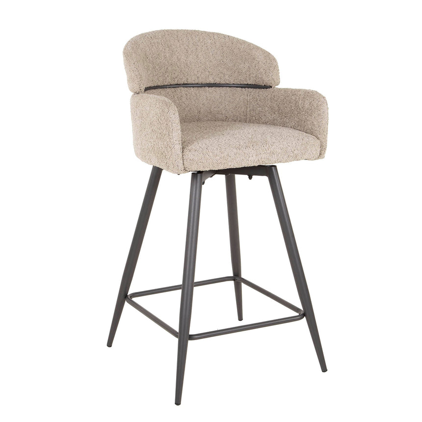 Admit velvet chair