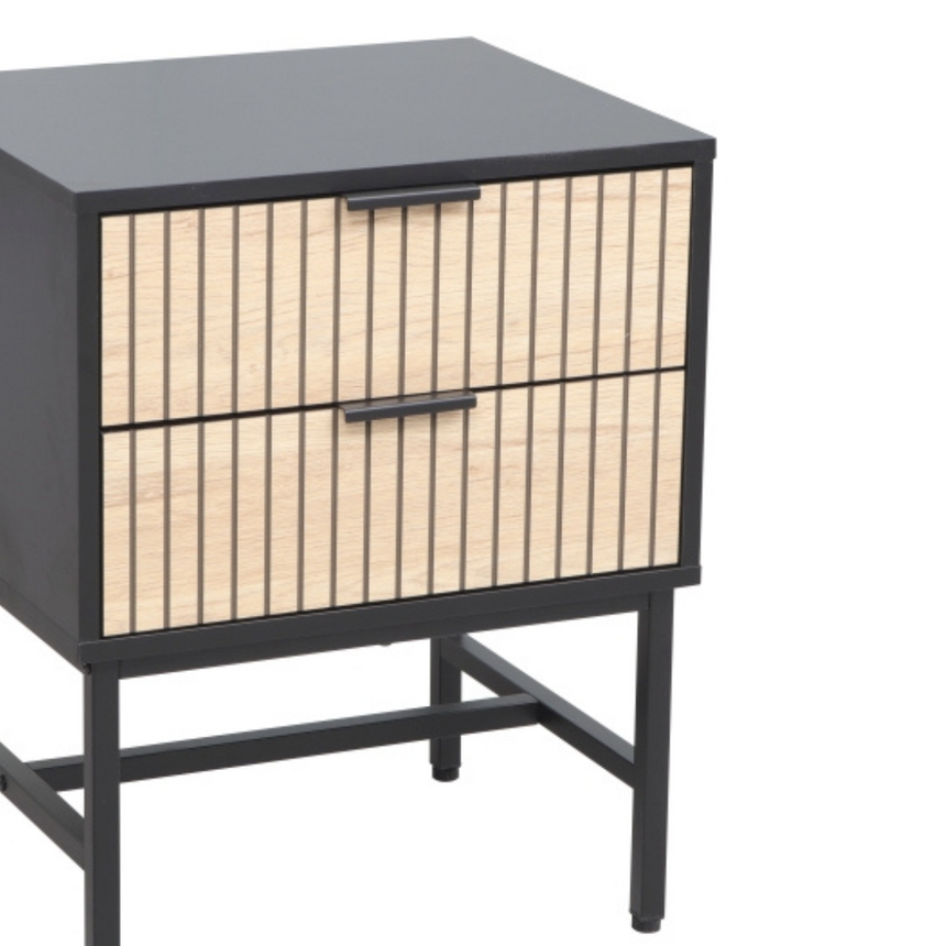 Mago fa éjjeliszekrény