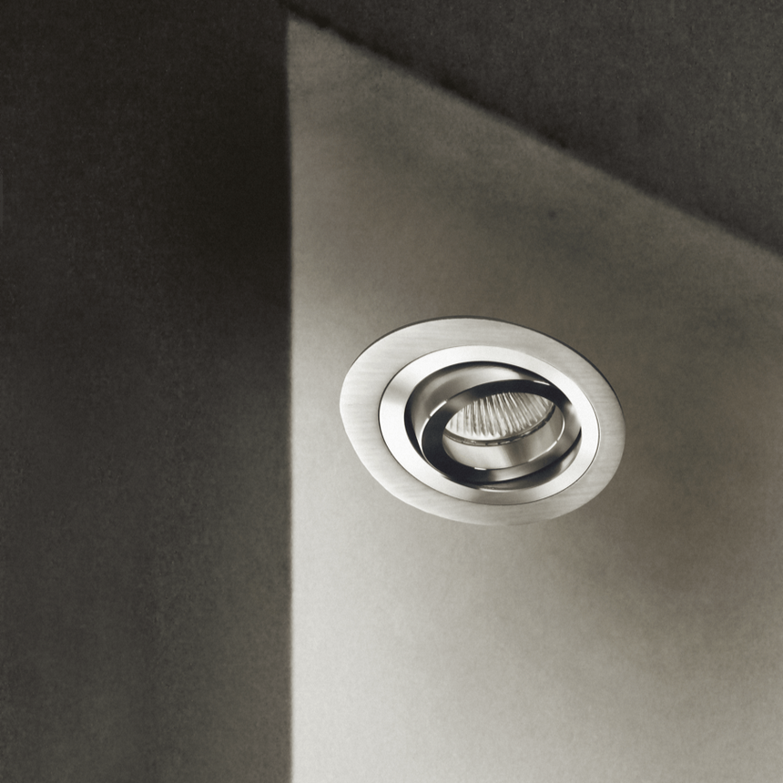 Di Moda metal ceiling spot lamp with nickel socket