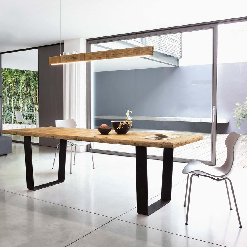 Gate table