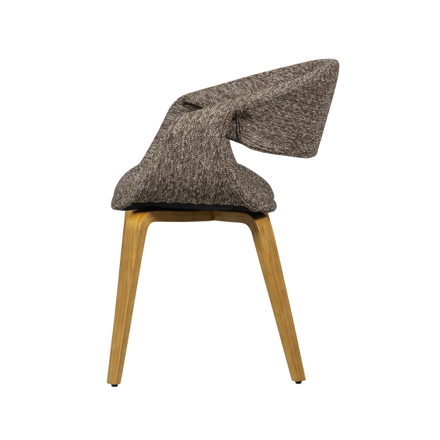 Yossi fabric chair with natural wooden legs