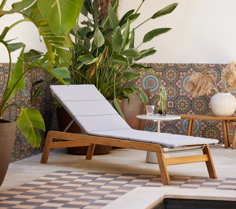 Elegance fabric chair