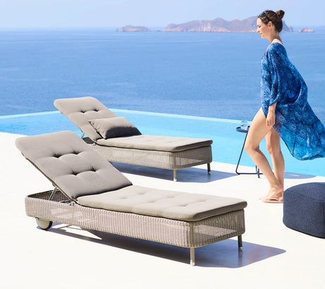Elegance fabric chair
