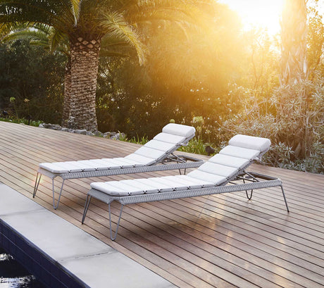 Elegance fabric chair