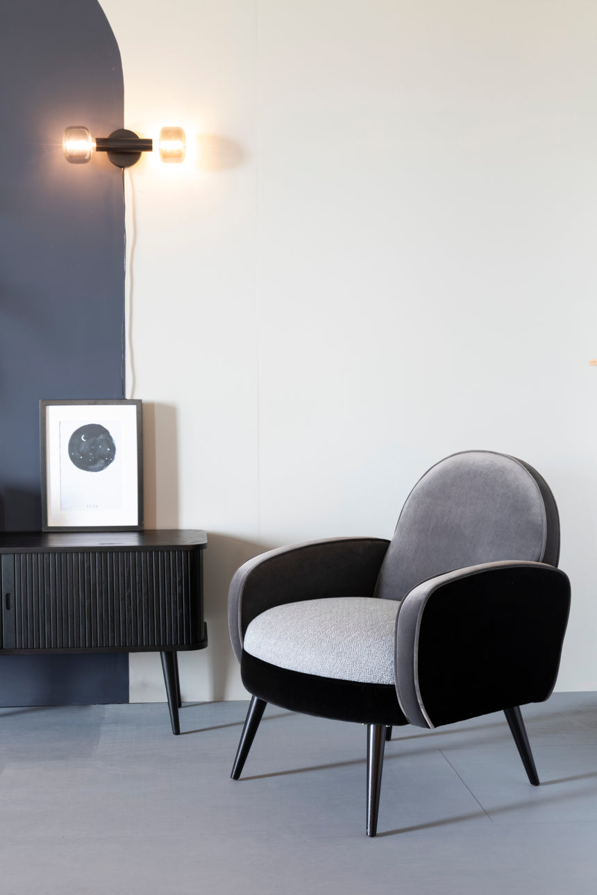 Barbier wooden chest of drawers with sliding doors