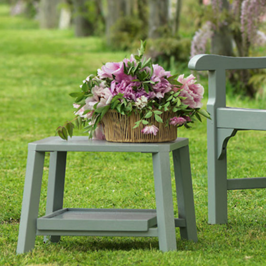Kilt garden coffee table