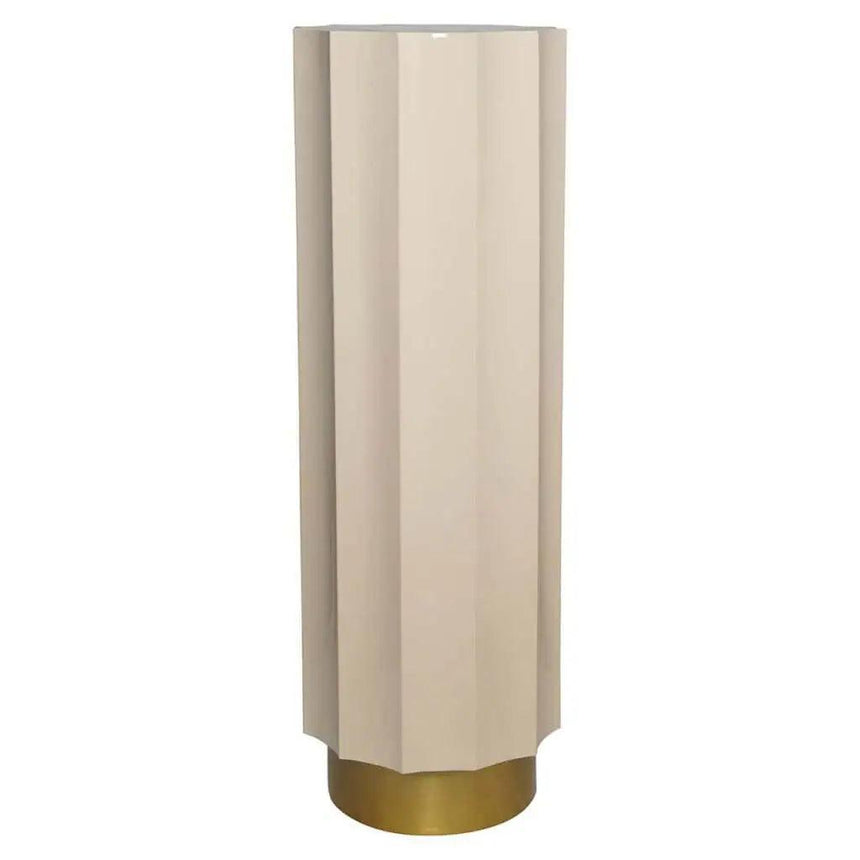 Isabelle metal column