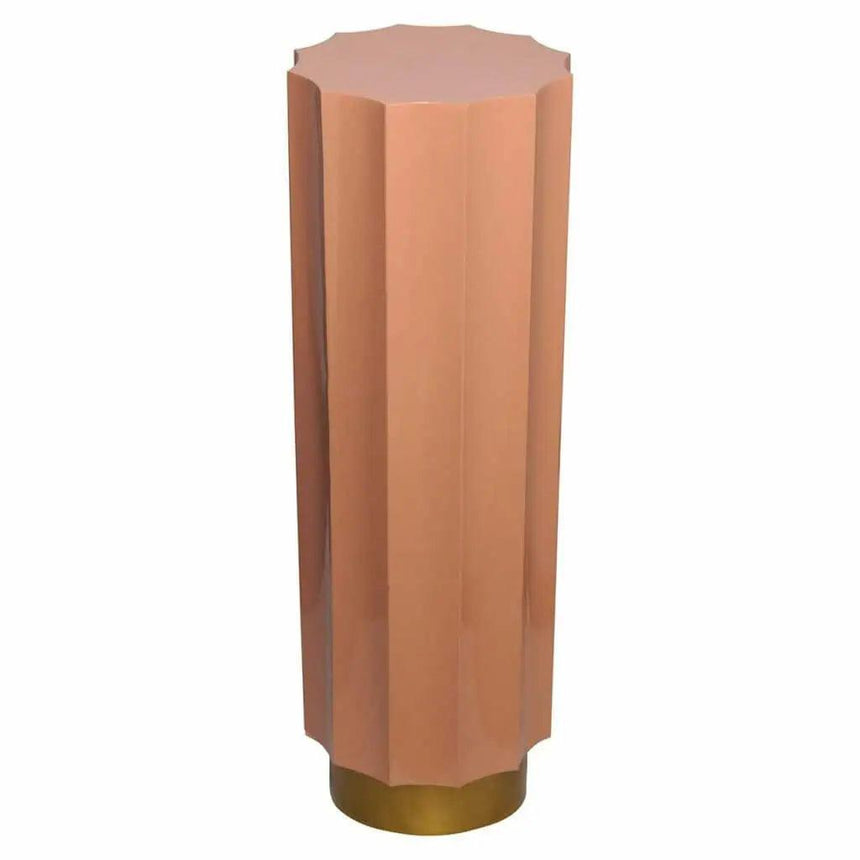 Isabelle metal column