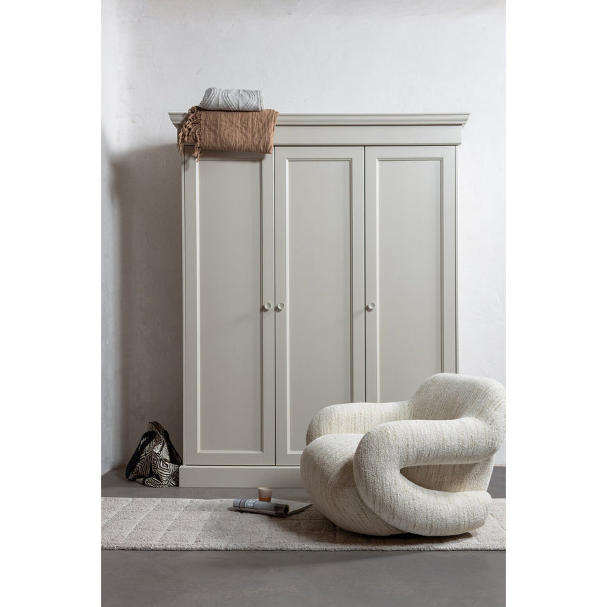 Olivia fa kabinet