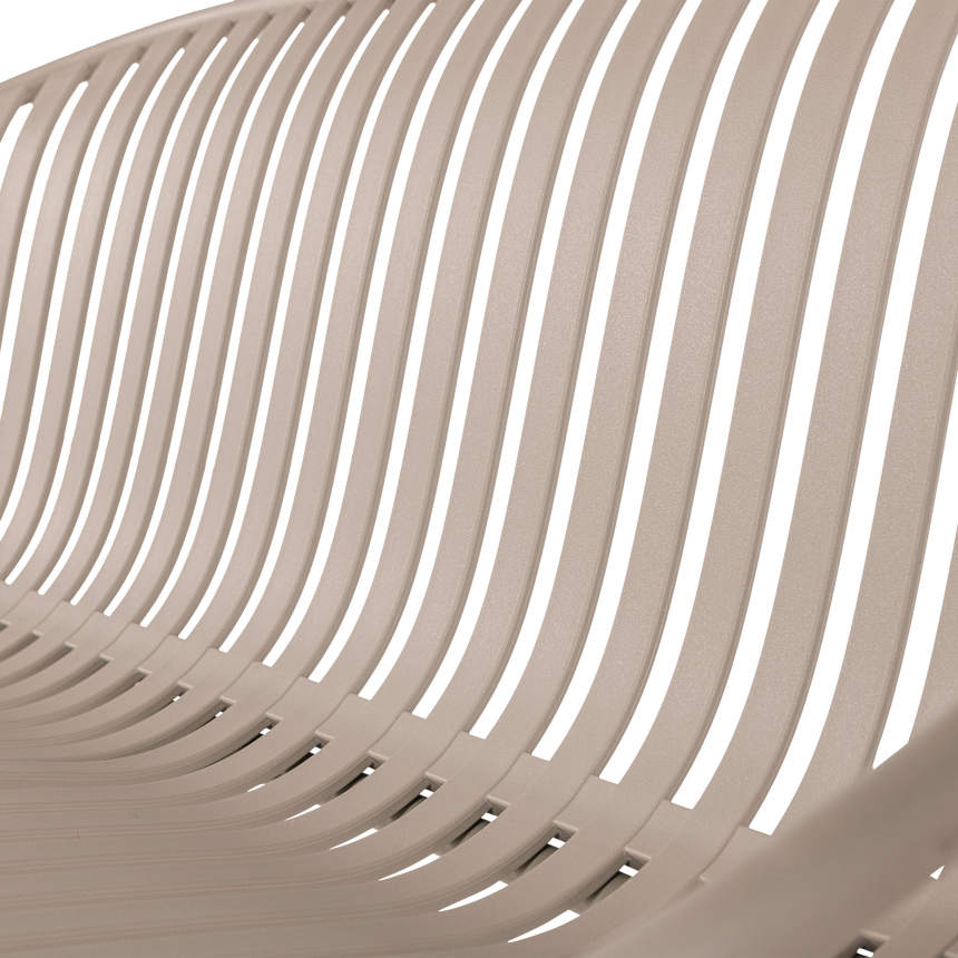 Bruce kerti pad – Játékos design és tartós kivitel