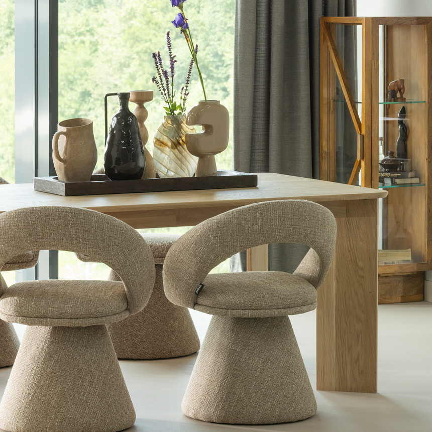 Tablo étkezőasztal – Lekerekített tölgyfa asztallap Groet lábakkal