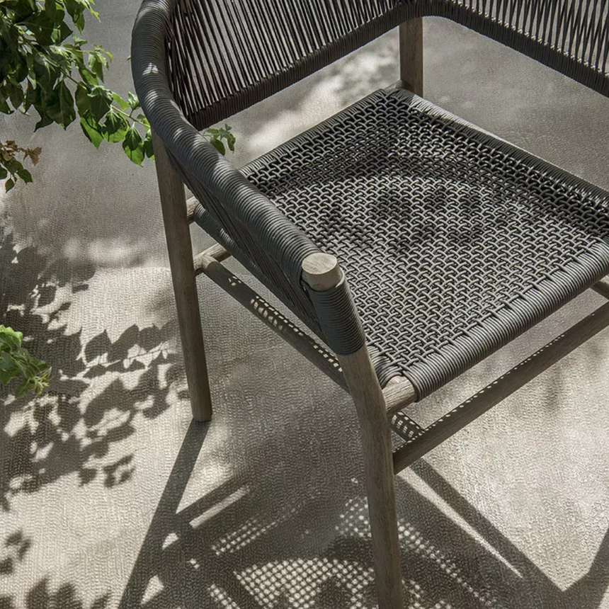 Kilt garden coffee table