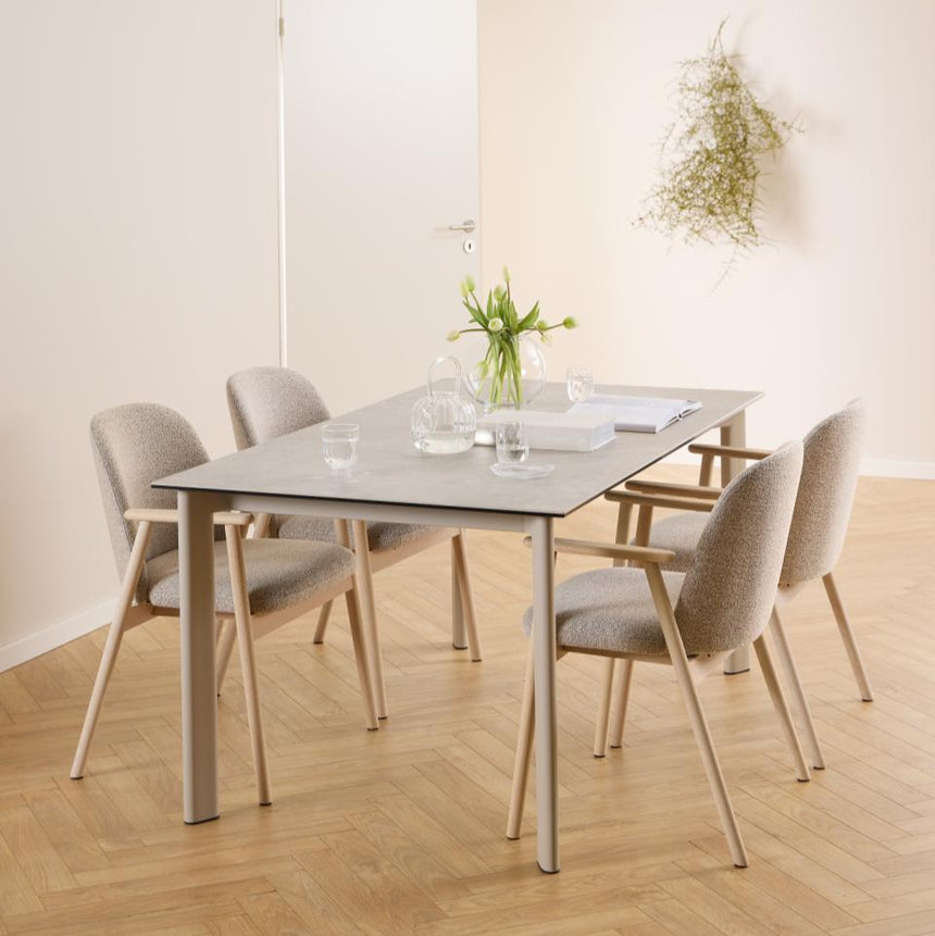Leo bouclé chair