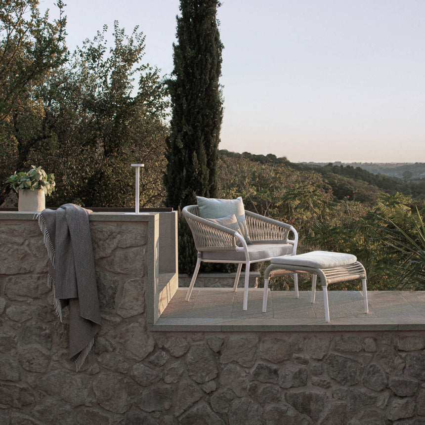 Pleasure garden armchair