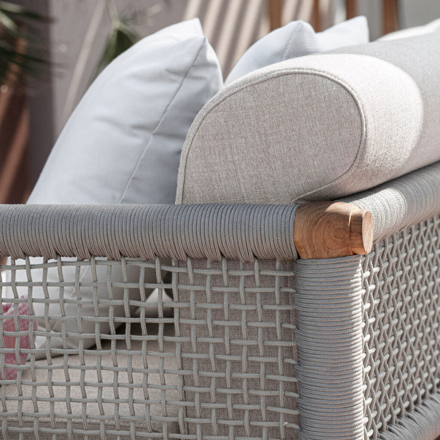 Lodge garden armchair
