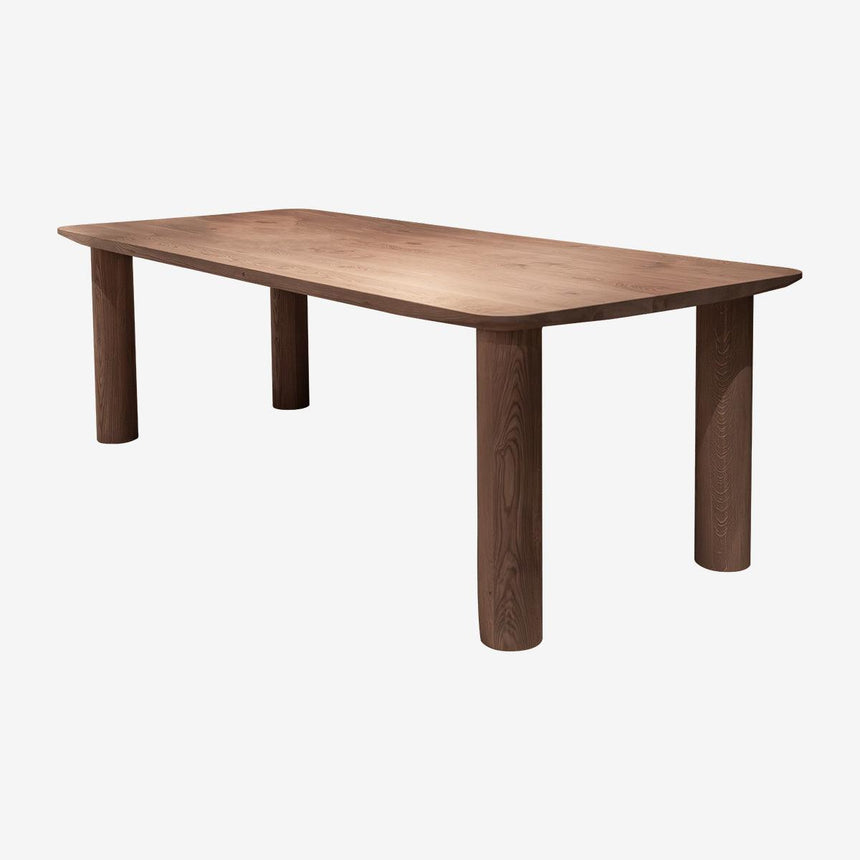 Elton dining table