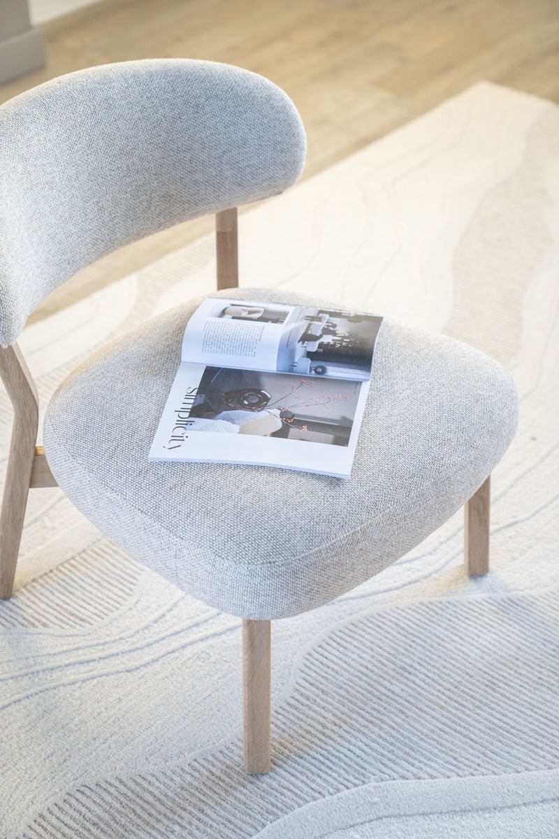 Mikky fabric chair with dark brown legs